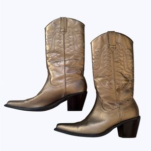 Steve Madden Gold Western Heeled Cowboy boots 7